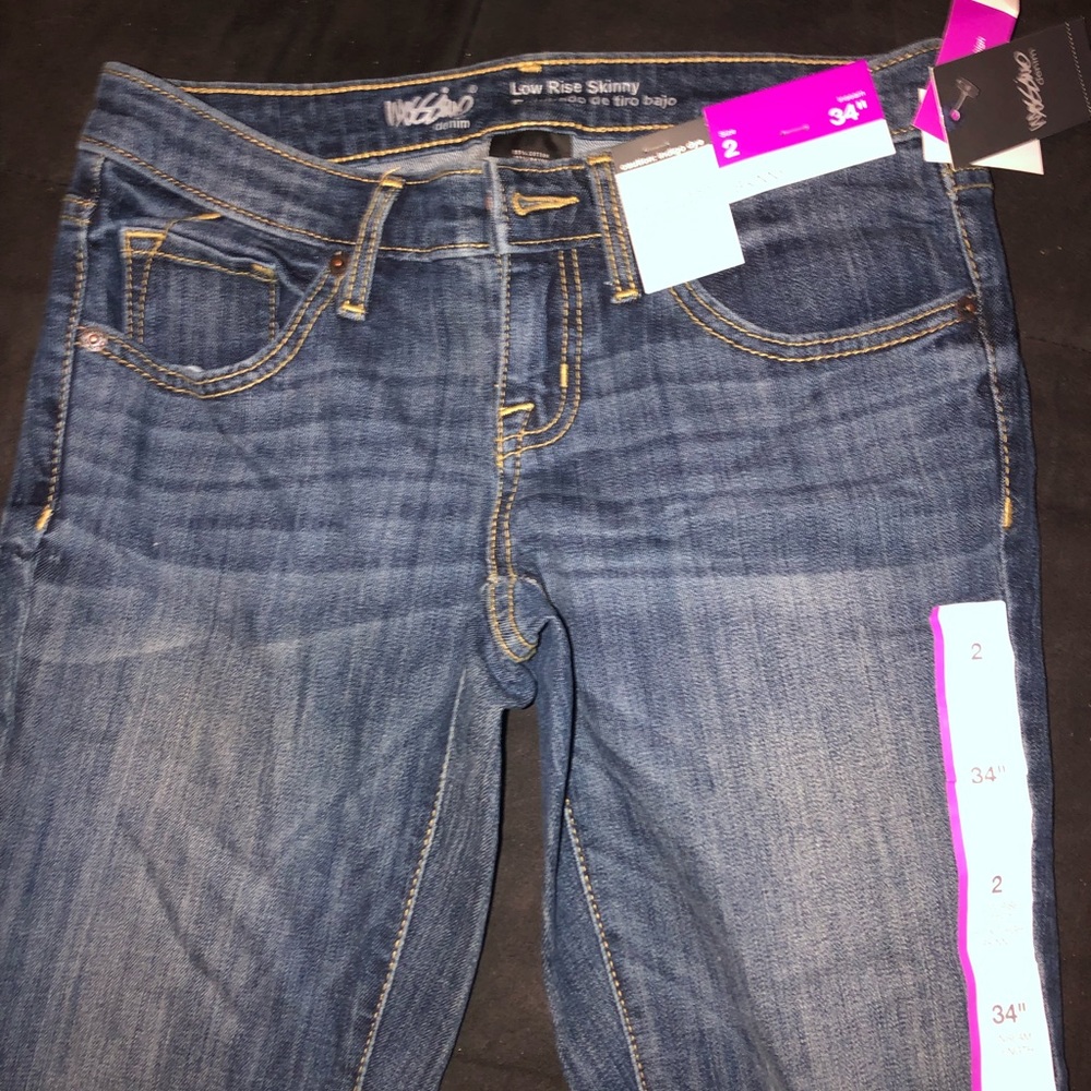 MOSSIMO  Mid Rise Skinny Jeans